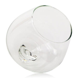 Cognac-brandy-glas-hangefertigt-cognac-brandy-glass-handmade-neman-glassworksneman